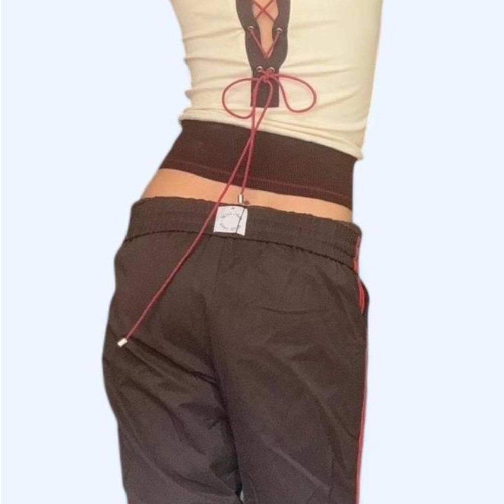 With Jean Romeo pants - Picture 3 of 5